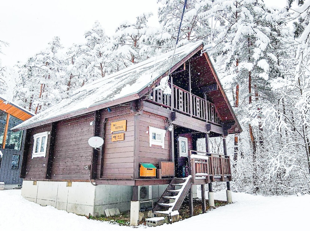 Hal Cottage 5/45