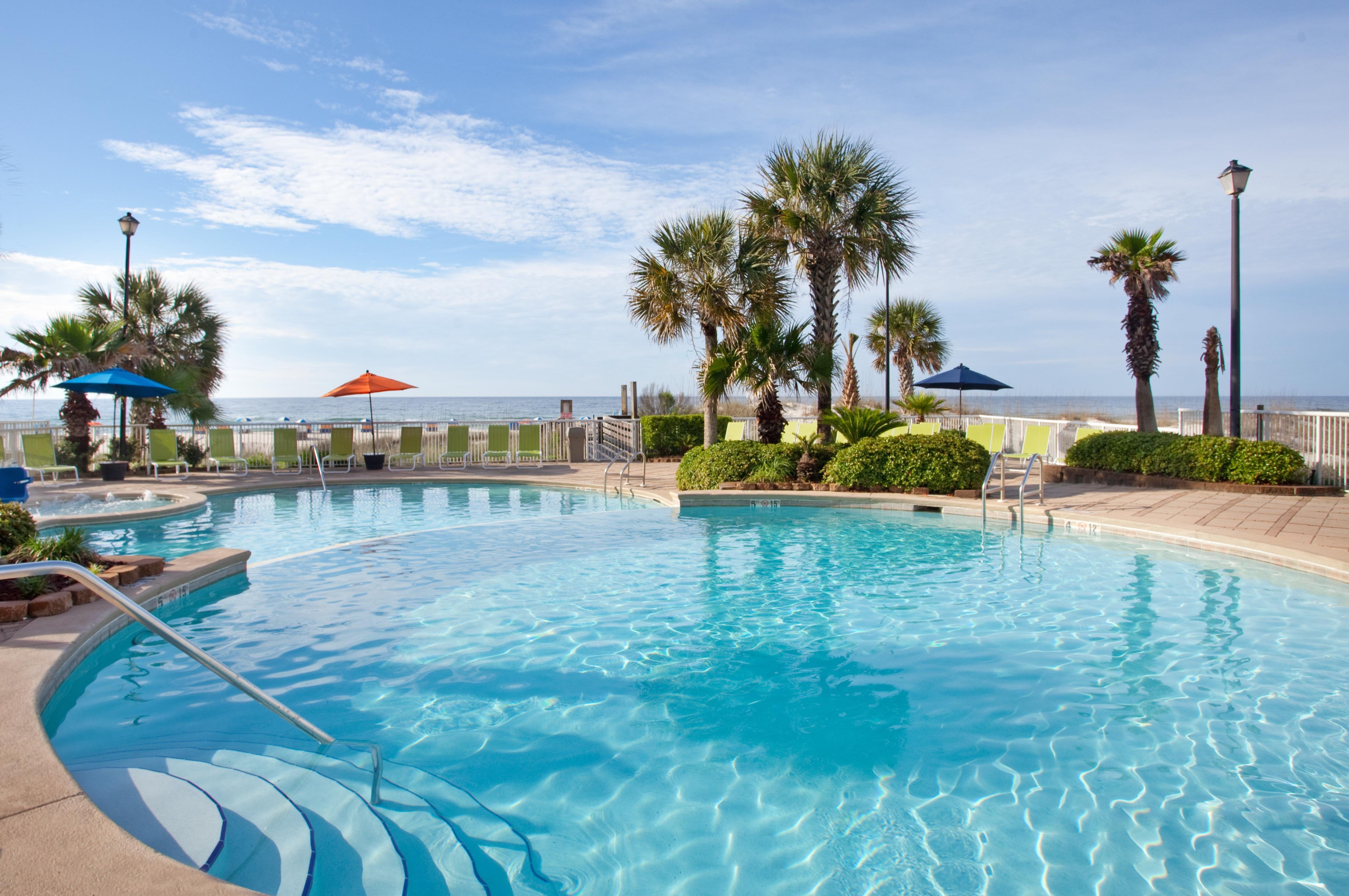 Holiday Inn Express Orange Beach-On The Beach 42/42