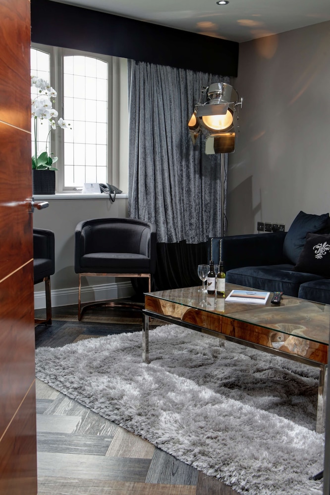 Derwent Manor Boutique Hotel 3/43