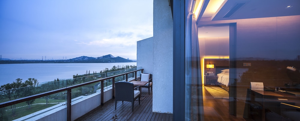 Hilton Wuhan Optics Valley 13/61