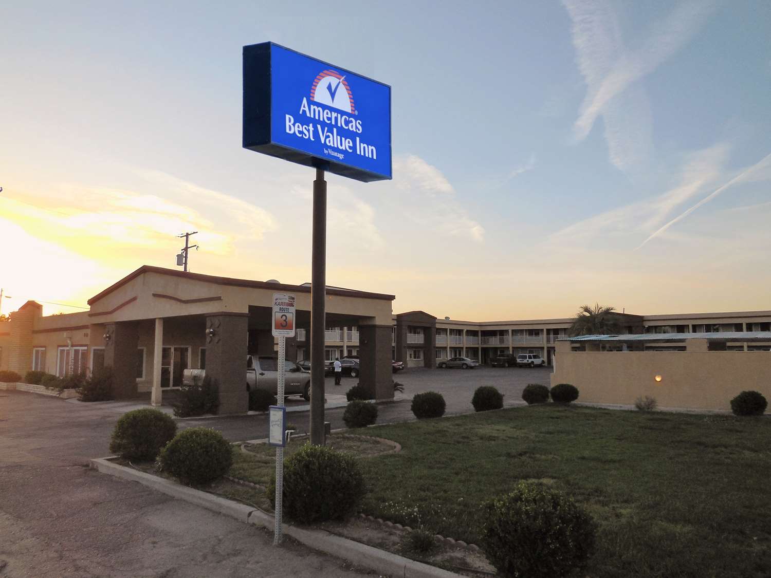 Americas Best Value Inn Hanford 5/6