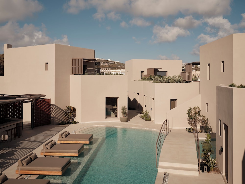 Enarma Suites & Spa 59/65