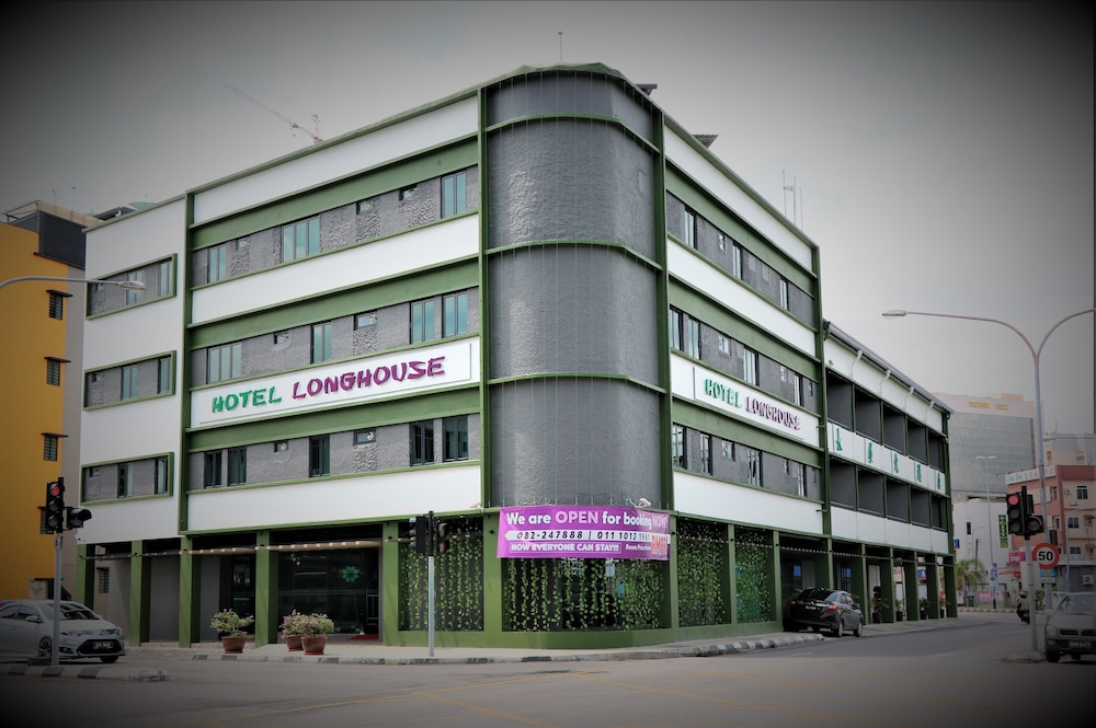 Hotel Longhouse 2/26