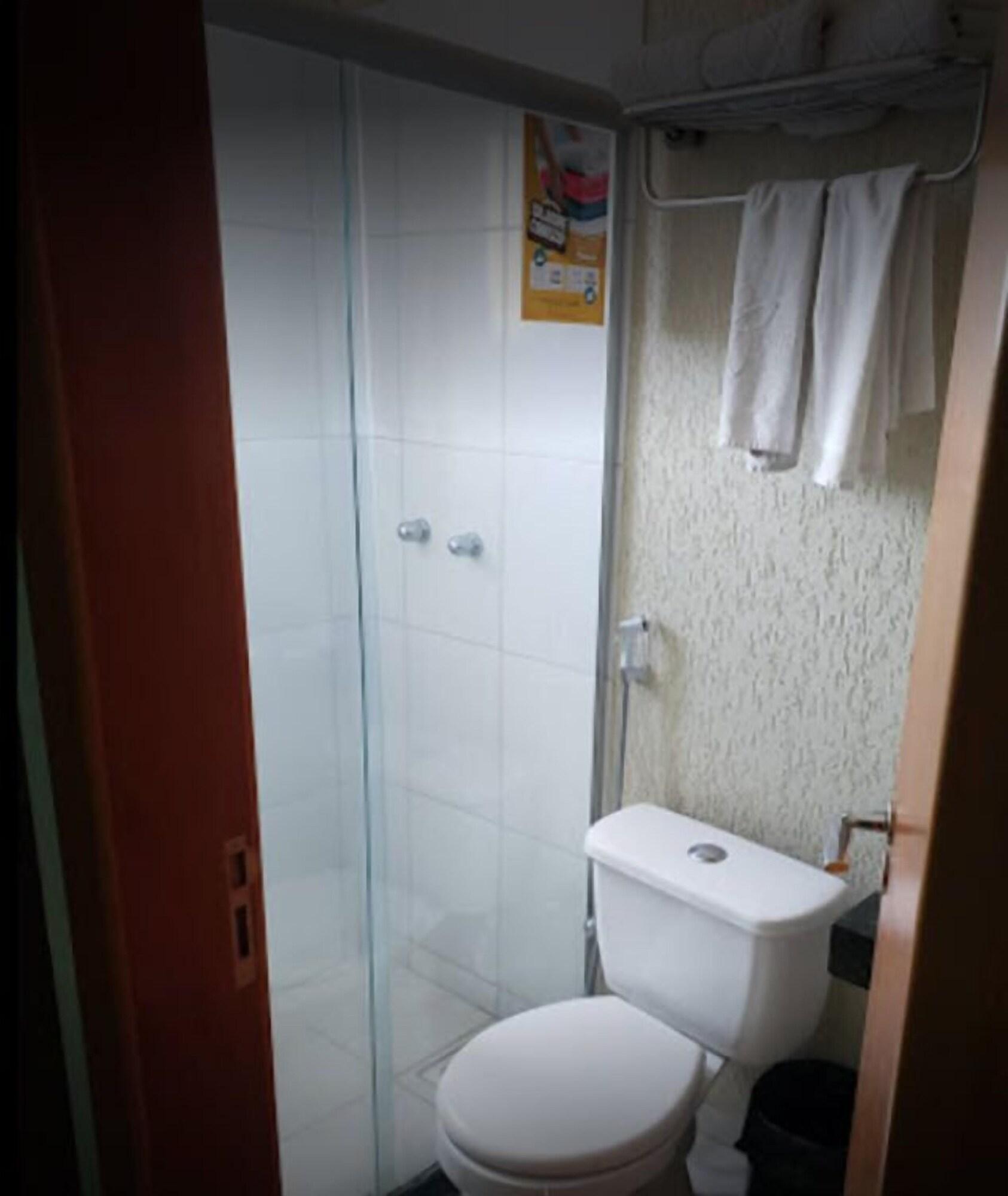 Room, Quadruple