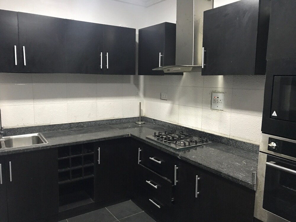 Grand Condo 9/9