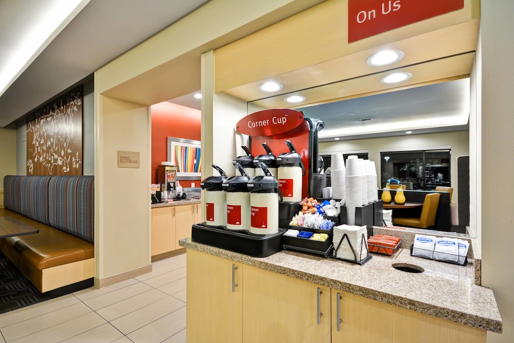 Towneplace Suites By Marriott Dallas Lewisville 36/45