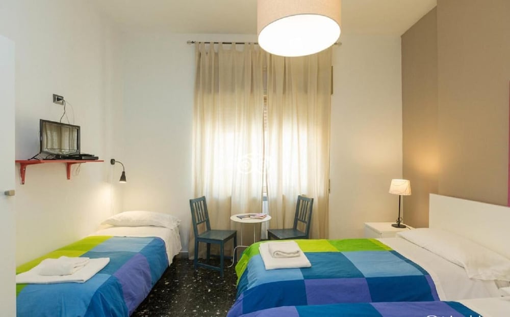 Hostel Of The Sun 14/66