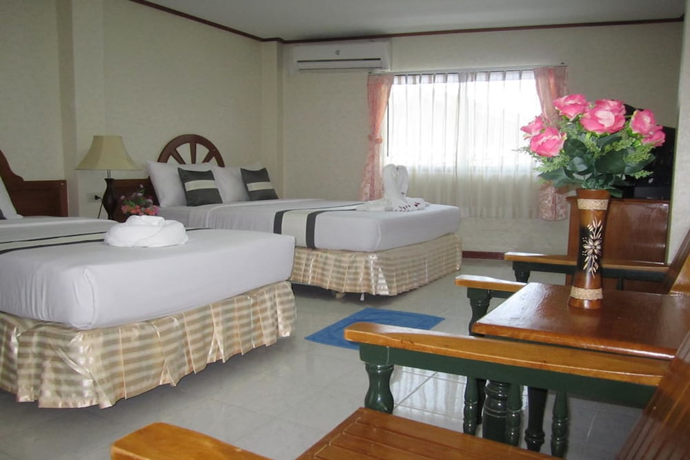 Natacha Hotel 19/35