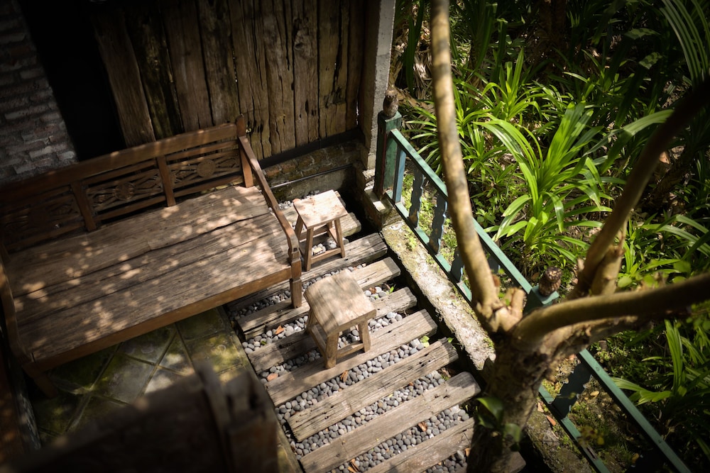 Taman Nauli Bed & Breakfast 11/21