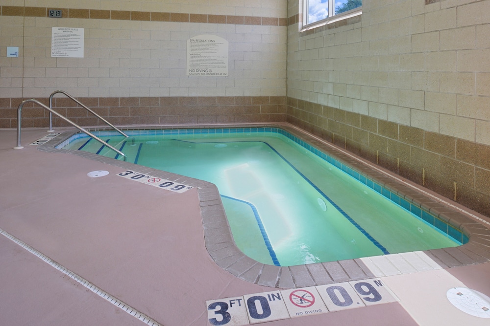 swimming pool spa