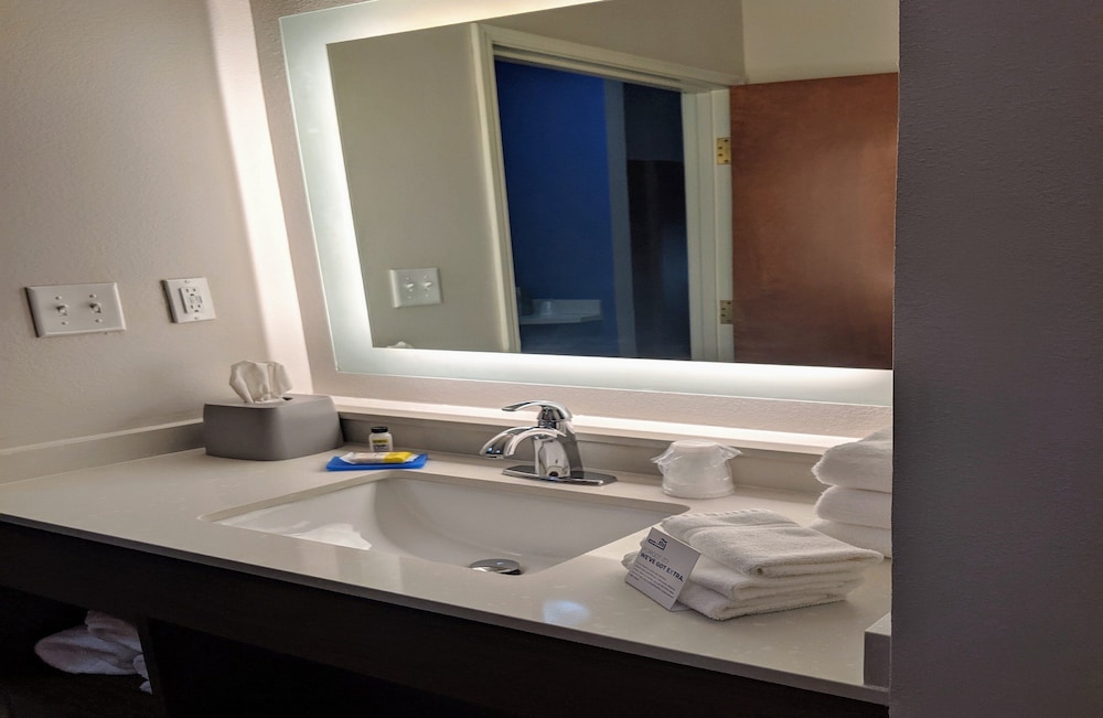 Holiday Inn Express Winchester South Stephens City 22/55