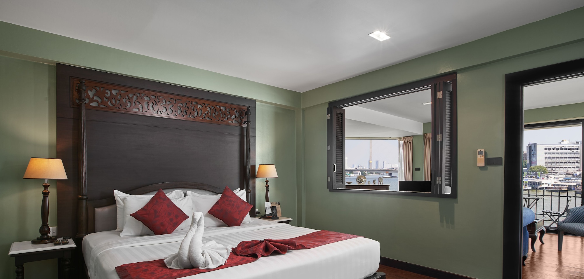 PANORAMIC, SUITE, RIVER VIEW, BALCONY