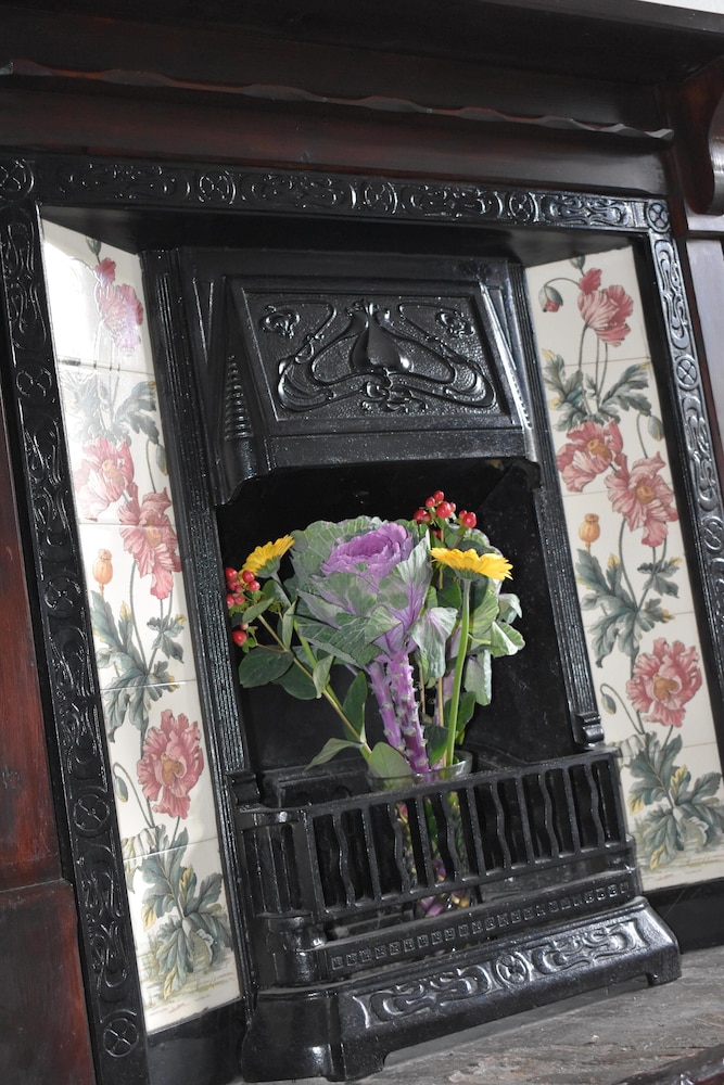 Old Silent Inn 23/36