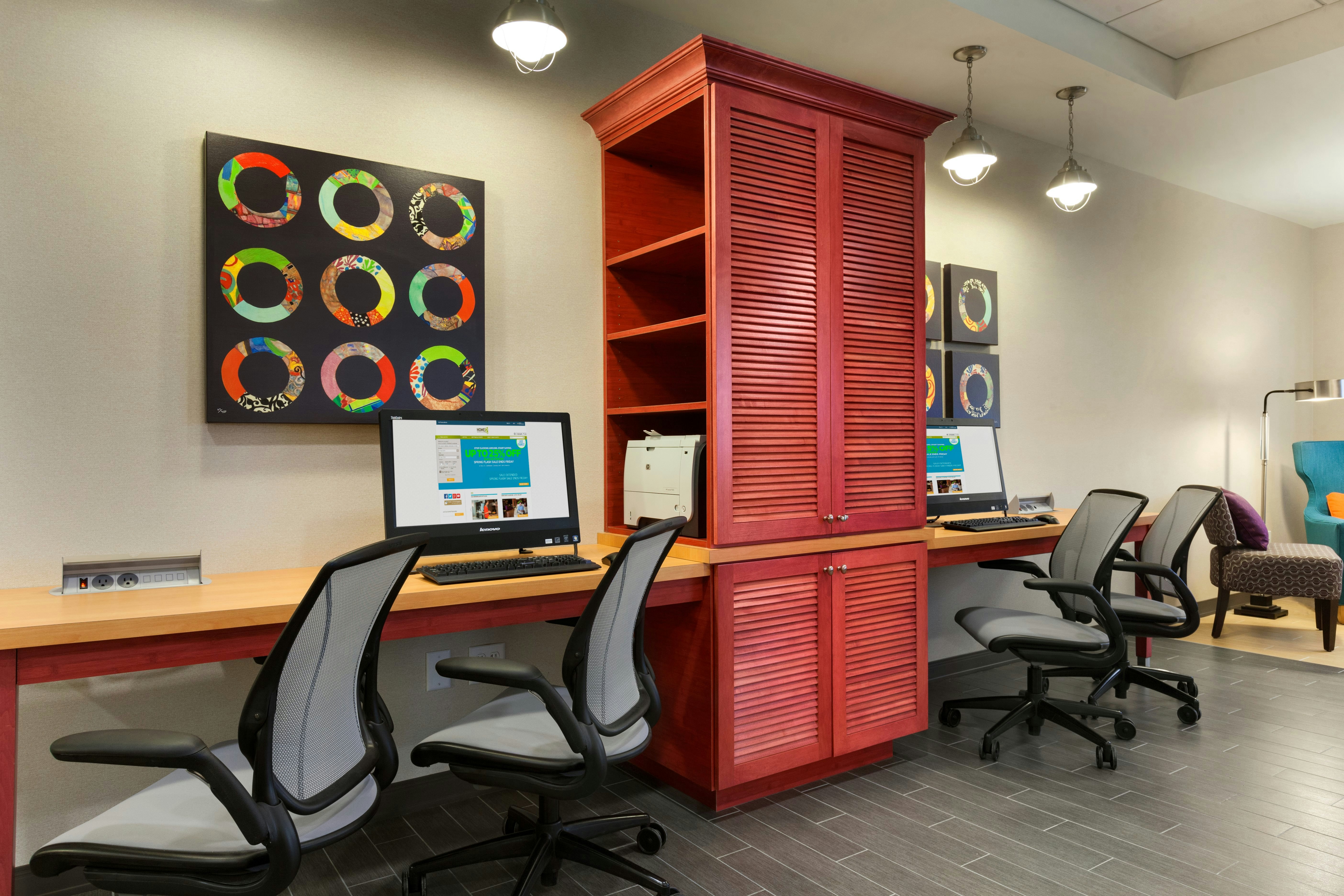 Home2 Suites By Hilton Champaign / Urbana Il 13/13
