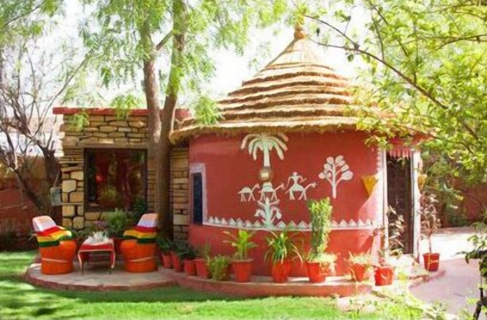 MANDORE GUEST HOUSE A LEAFY HERITAGE RESORT 6/35