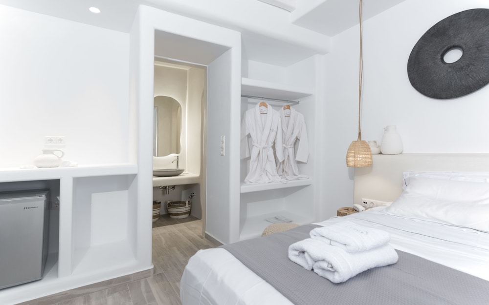 Iliada Suites - Adults Only 23/50