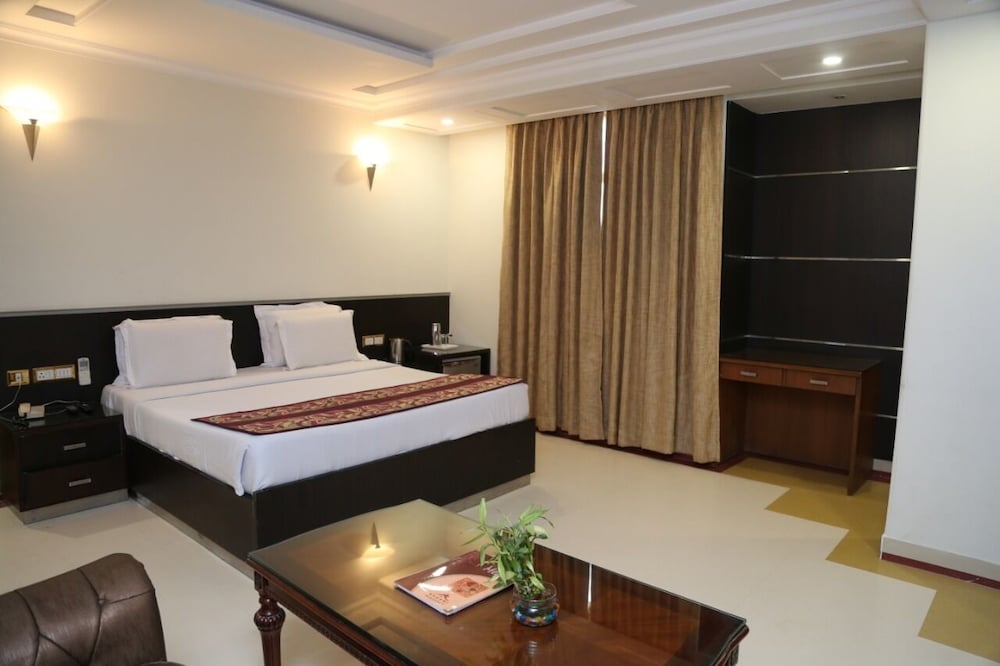 Hotel Bhoomi Residency 8/31