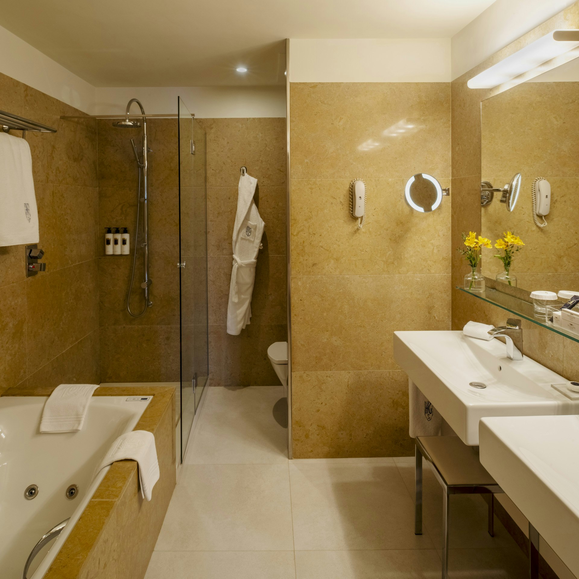 Hostal de la Gavina 81/82