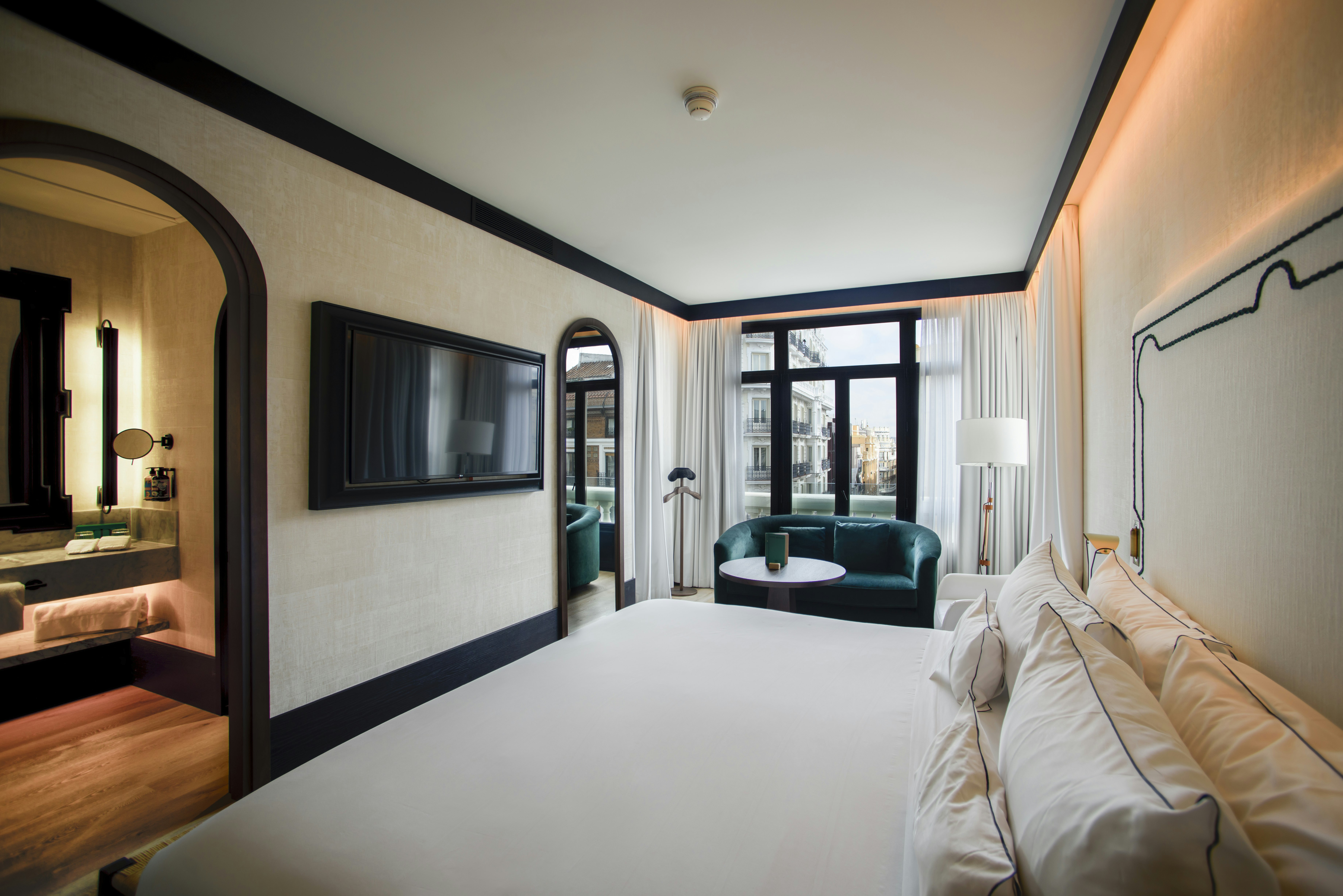 Hotel Montera Madrid, Curio Collection by Hilton 10/50
