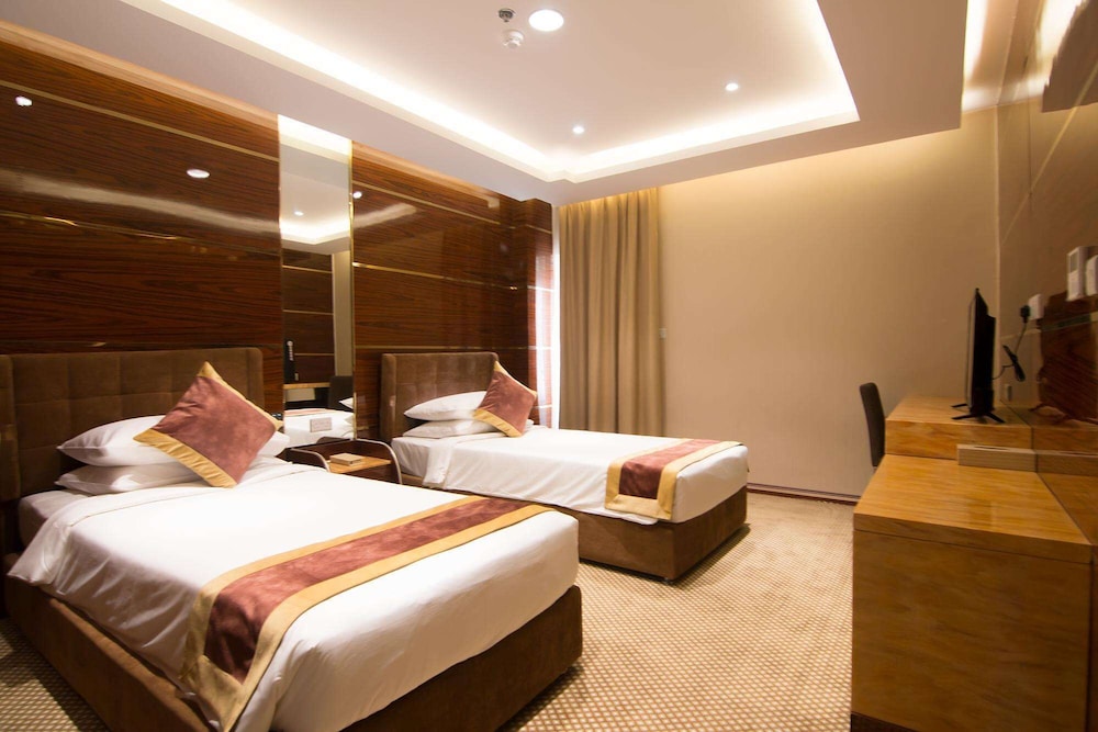 City Park Hotel Apartments 22/64