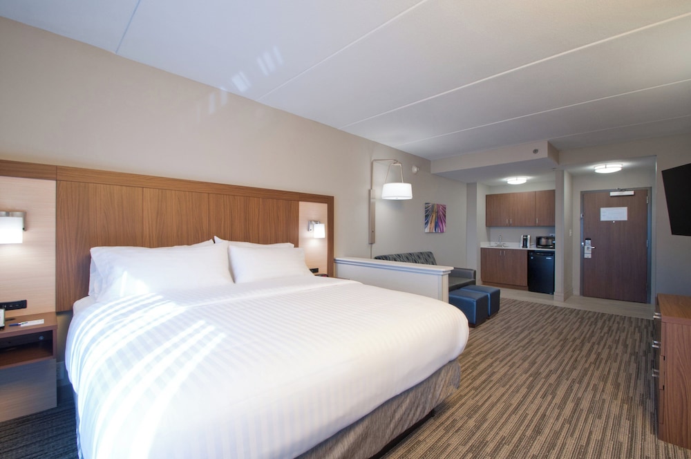 Holiday Inn Express Quantico - Stafford 20/50