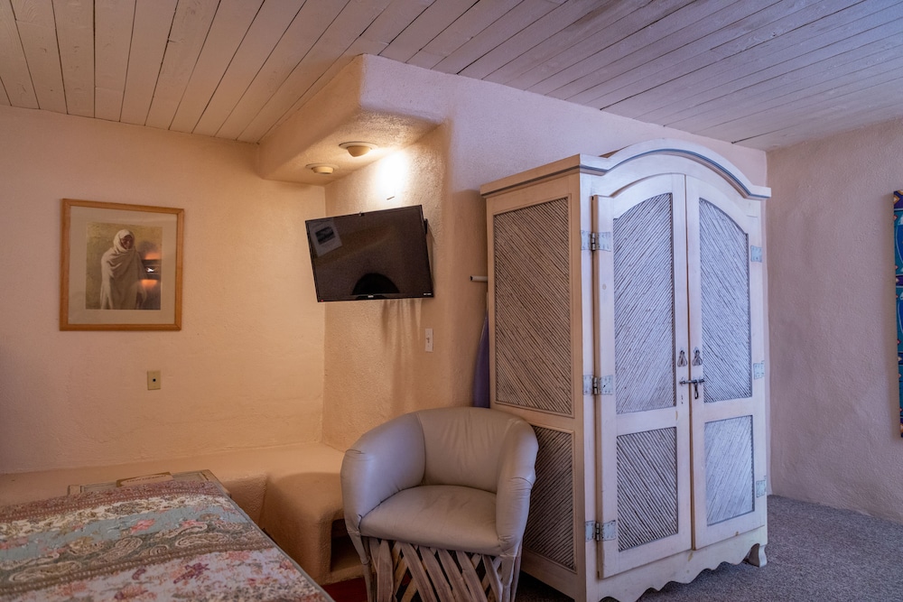 The Historic Taos Inn 61/80