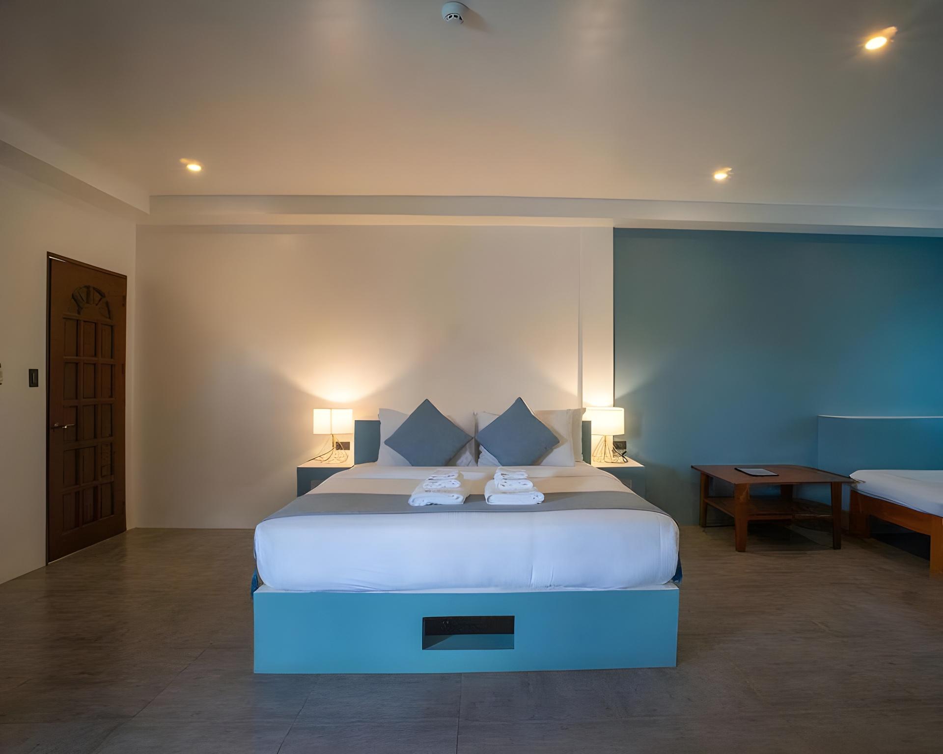 Family, King Bed, Terrace, Corner