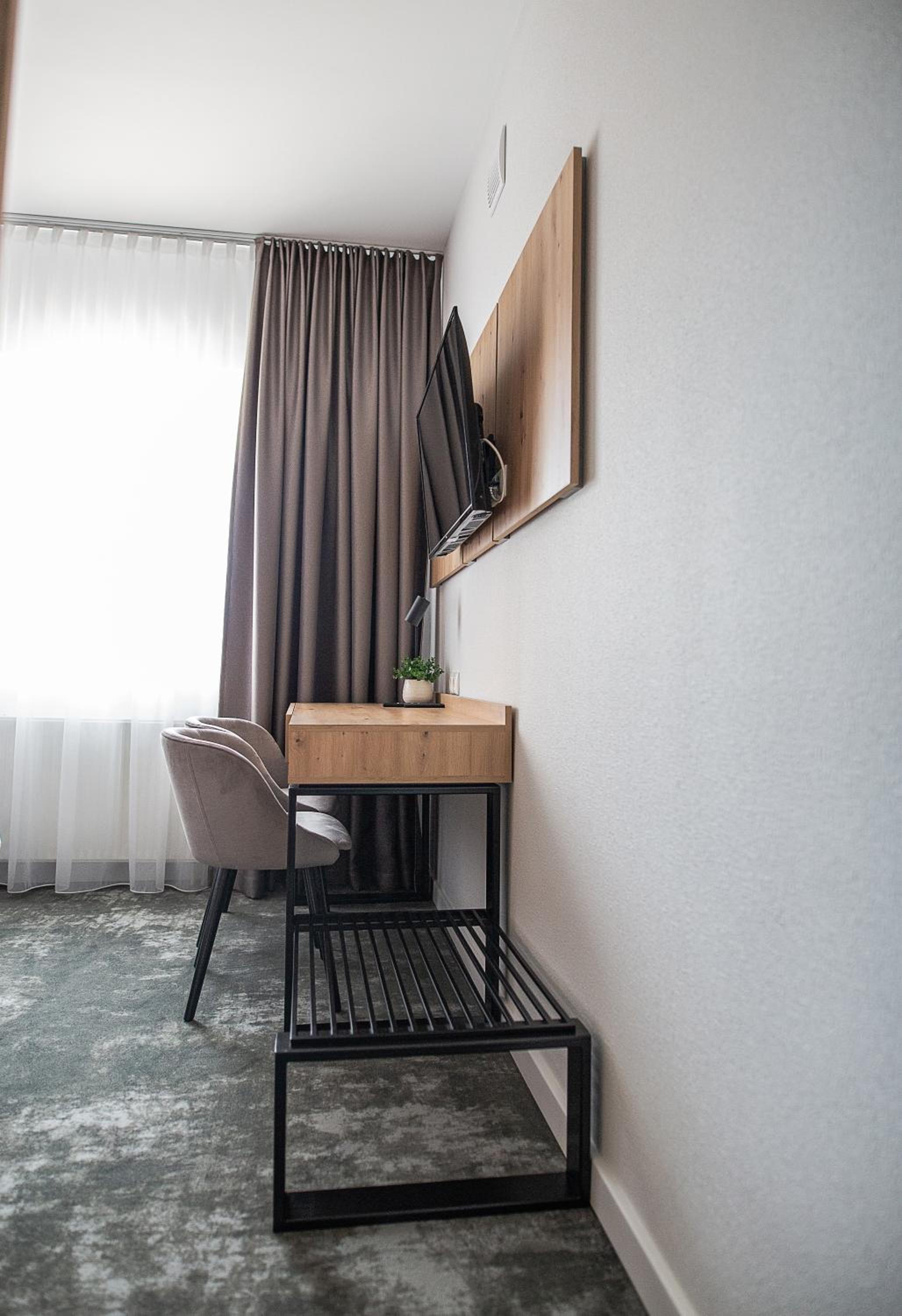 Hotel Tomas 24/50