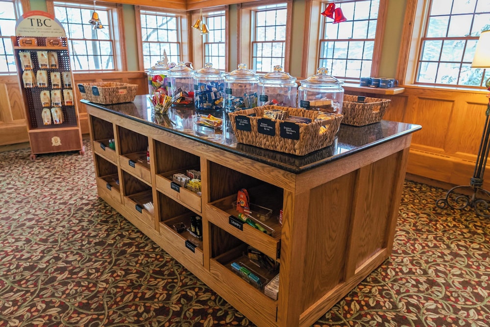 The Inn at Holiday Valley 6/50