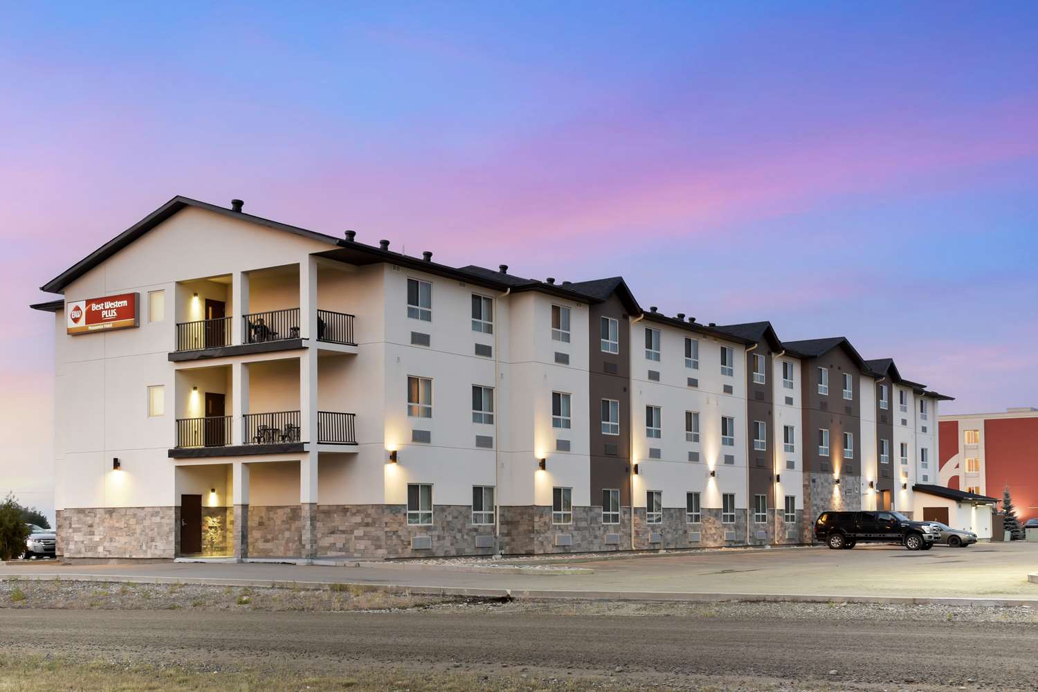 Best Western Plus Moosomin Hotel 1/19