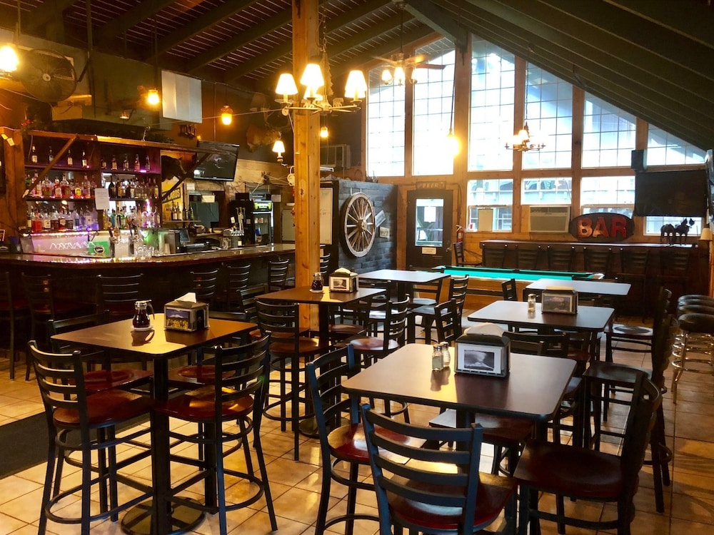 Shasta Inn 31/46