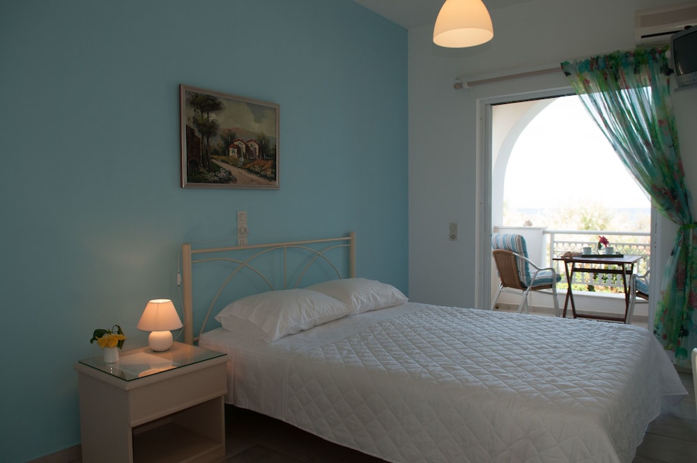 Stefania Apartments 6/44