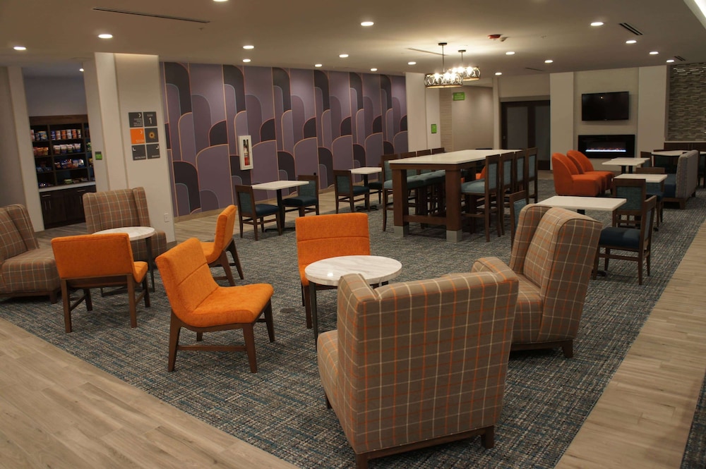 La Quinta Inn & Suites by Wyndham Littleton 25/34