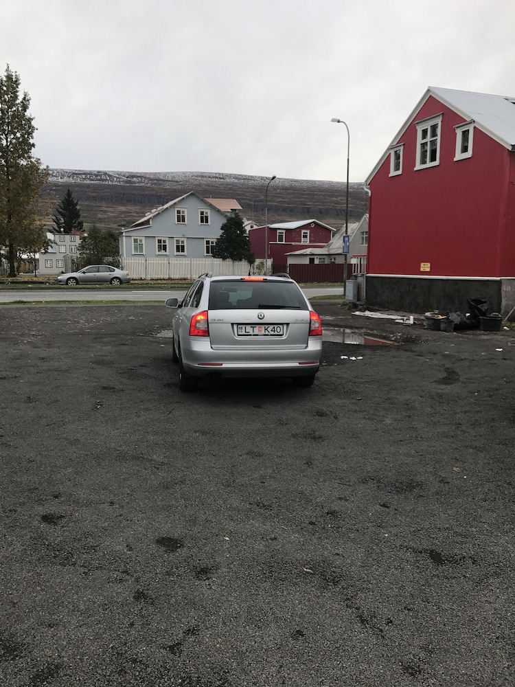 Lava Apartments 46/53