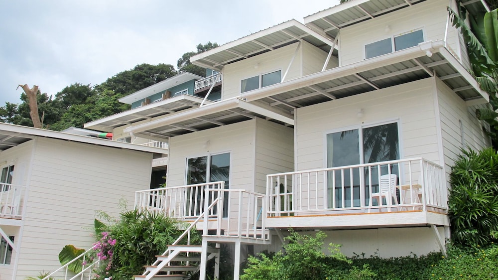 HOTEL UPHILL COTTAGE 1/30