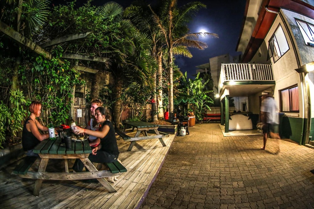 Centabay Lodge 8/47