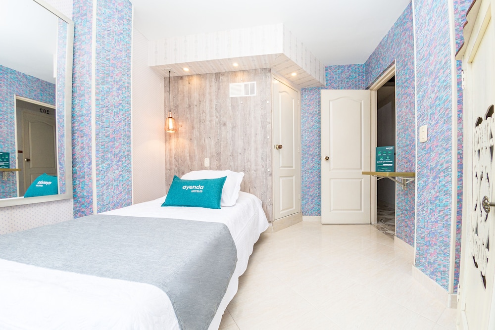 Standard, Single, Single Bed