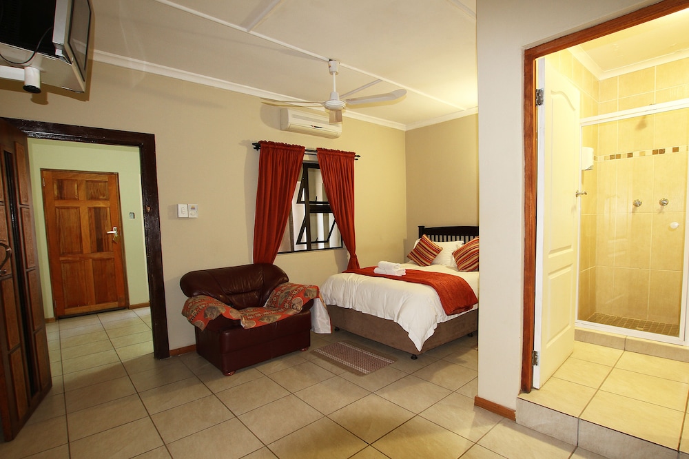 Kuruman Inn by Country Hotels 12/42