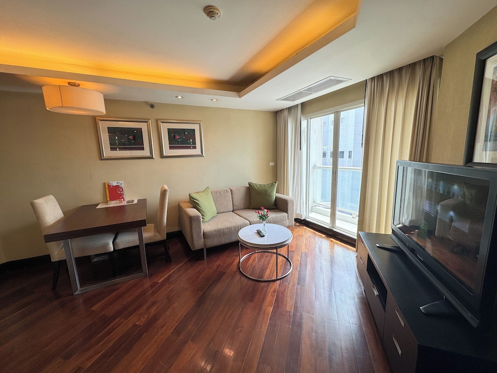 The Narathiwas Hotel and Residence Sathorn Bangkok 29/63