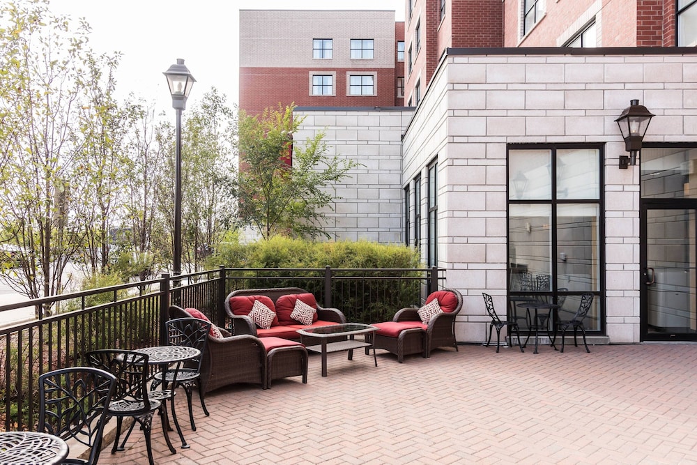 Residence Inn Ottawa Airport 5/30