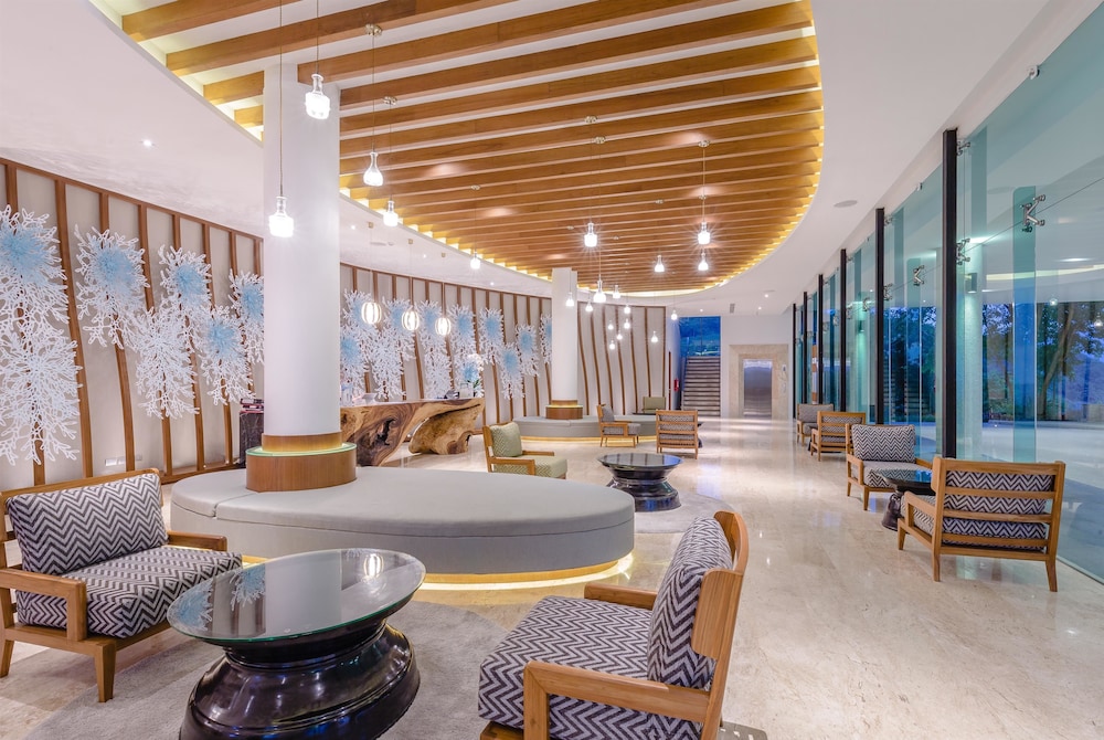 Wyndham Grand Phuket Kalim Bay 11/74