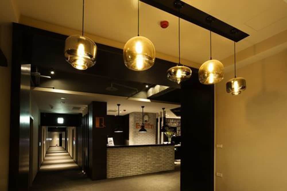Hotel New Queen 2 4/36