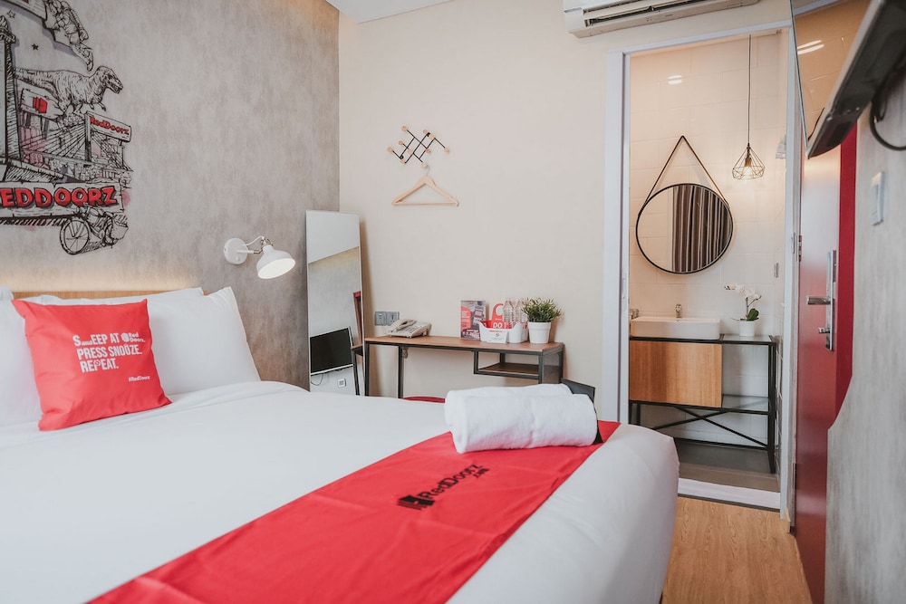 Reddoorz Plus @ Thamrin 23/50