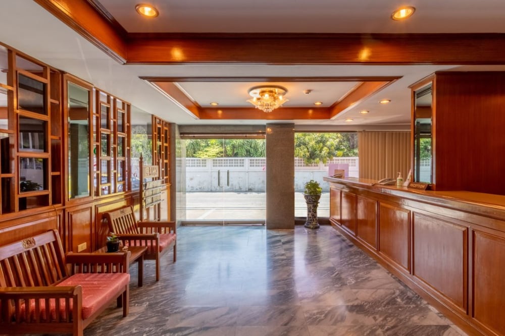 Lobby at Siam Palace Hotel, BANGKOK