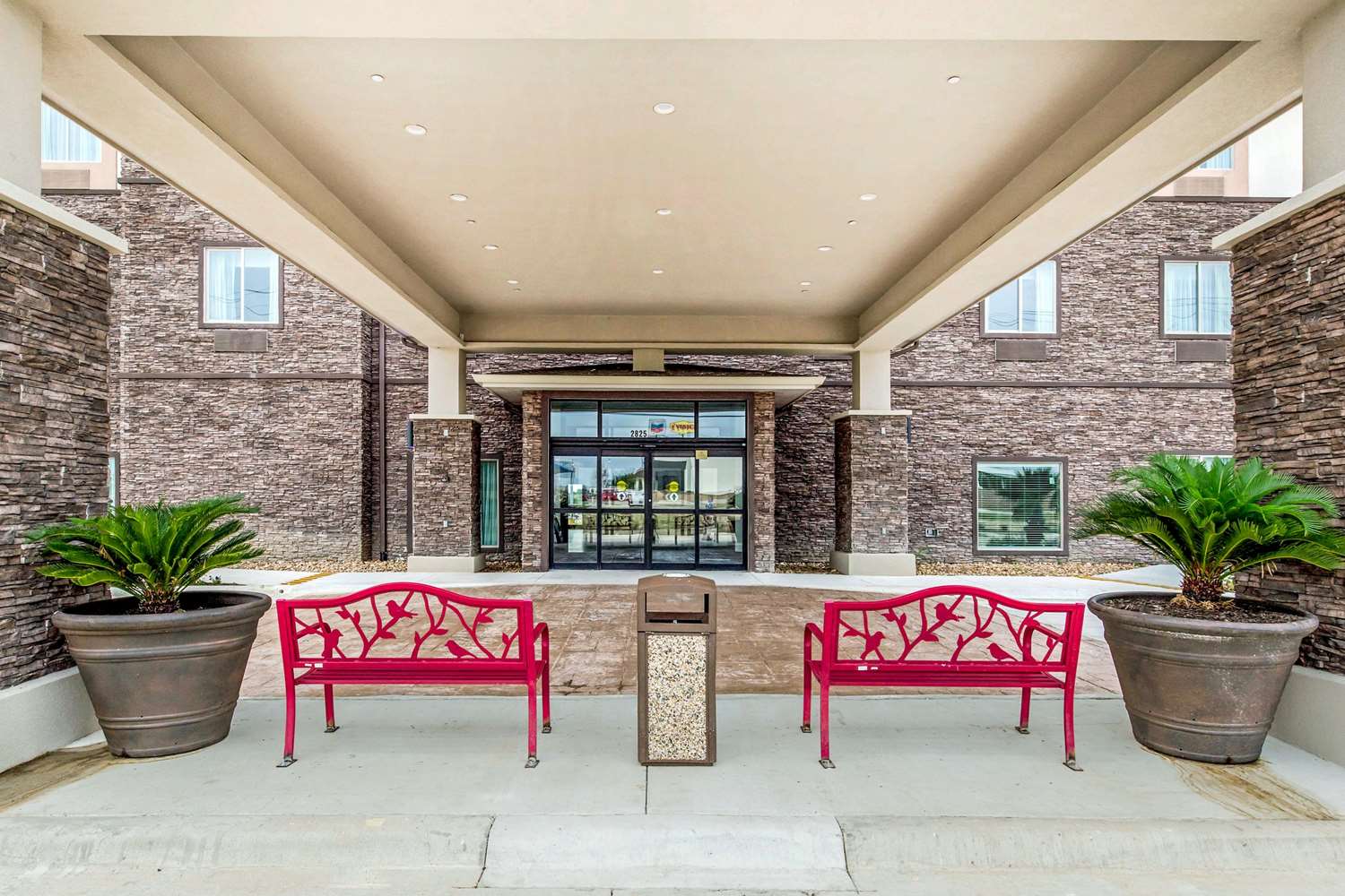 Sleep Inn & Suites Bryan - College Station 10/17
