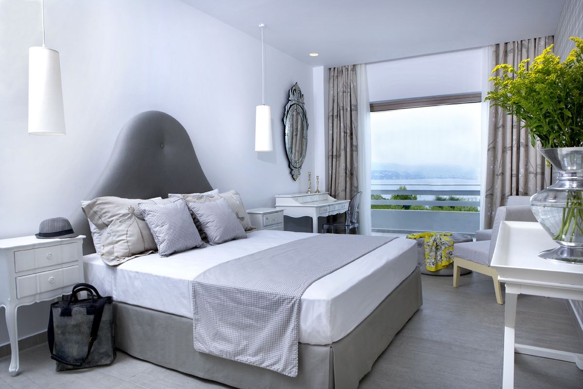 Suite, Sea View