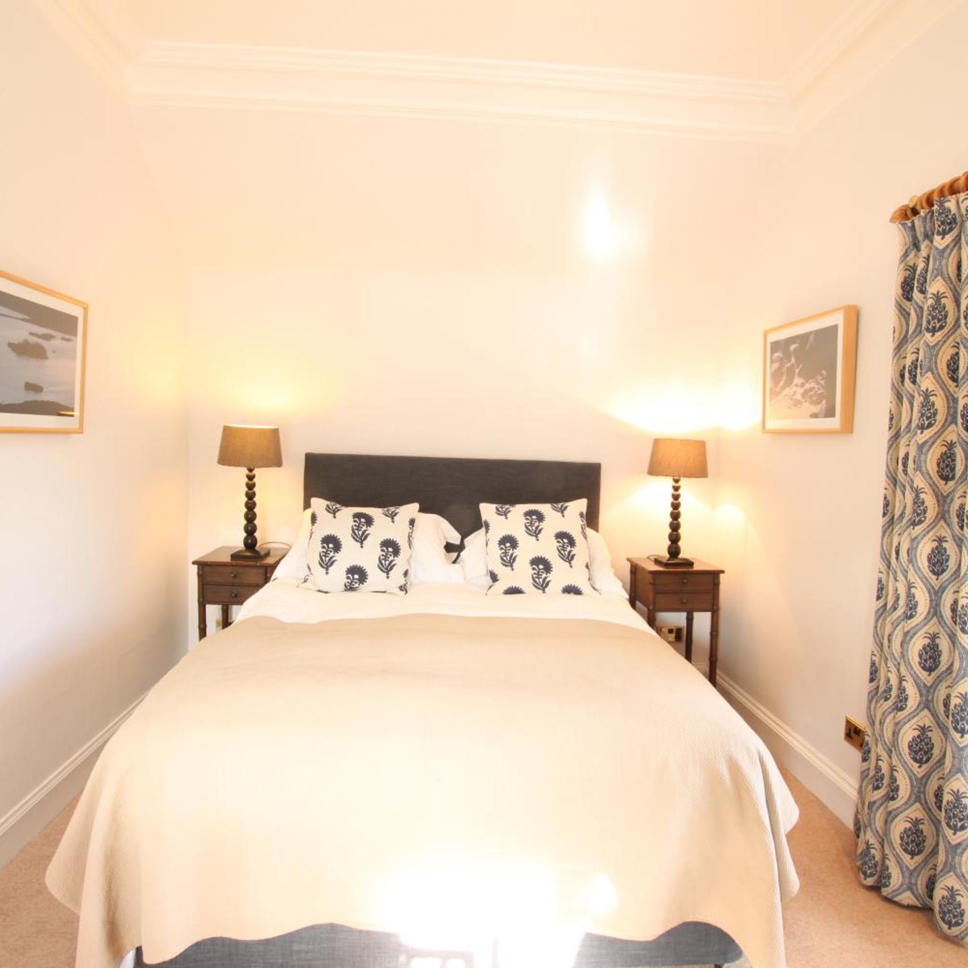 Colonsay Hotel 19/50