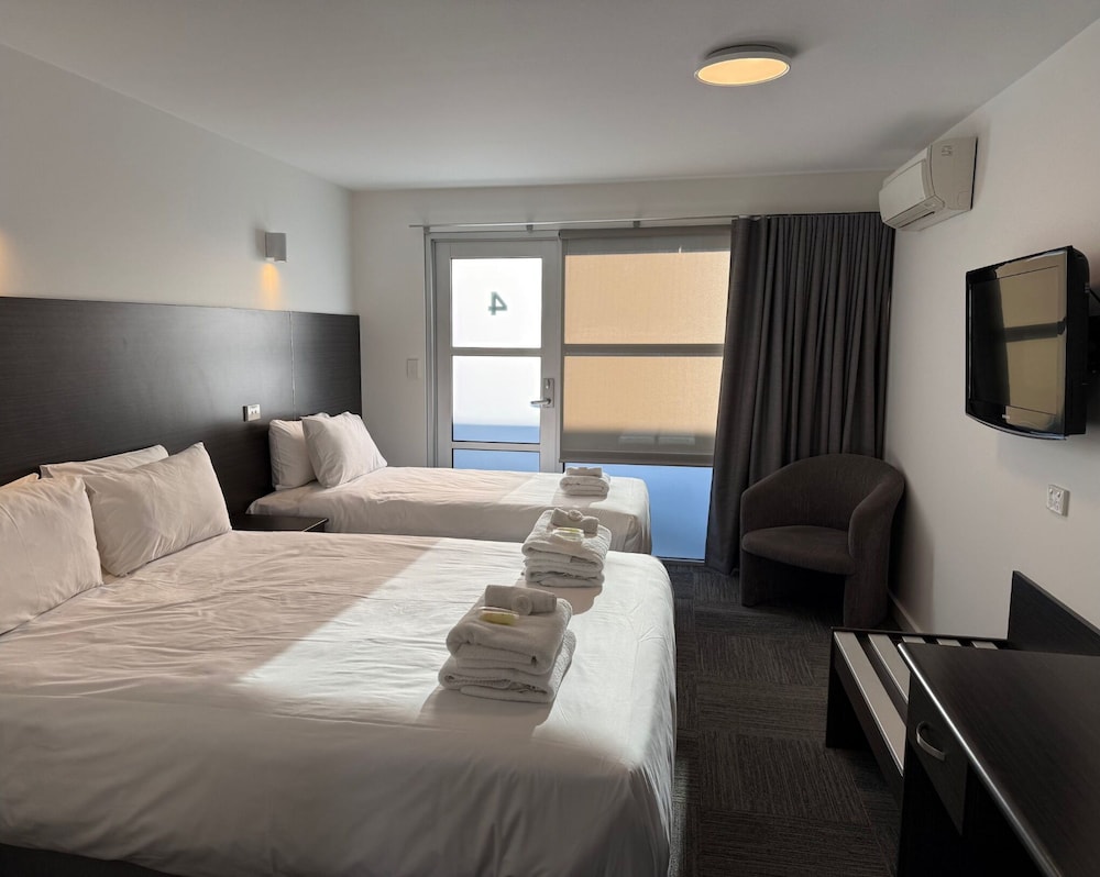 Brighton Hotel Motel 15/44