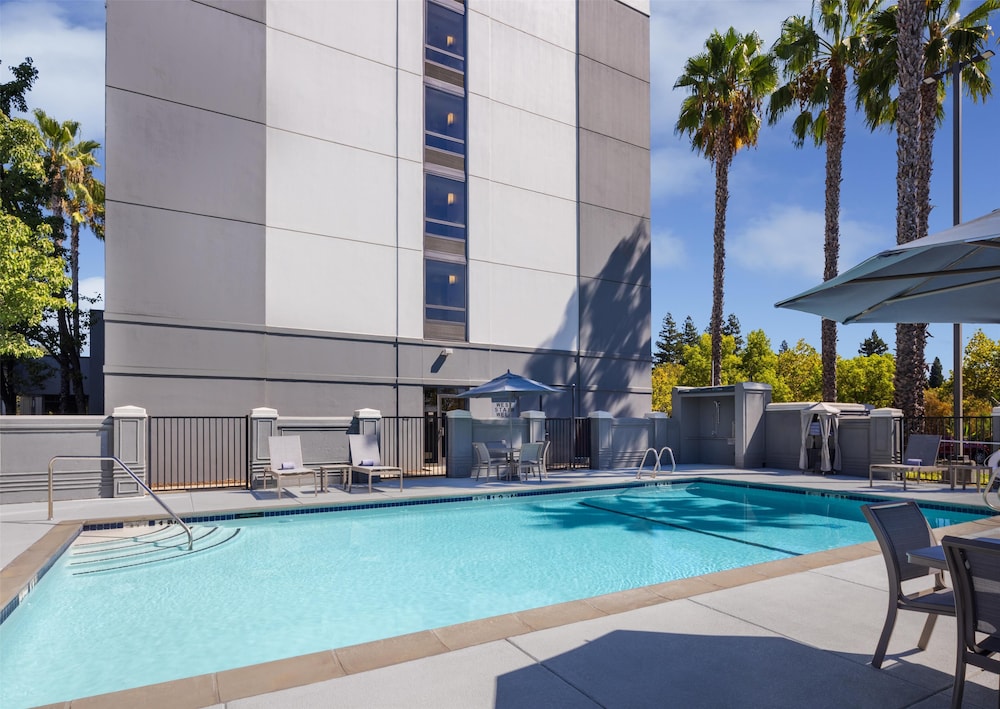 Hyatt Place Sacramento/Rancho Cordova 7/54
