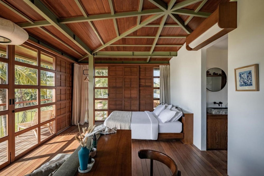 Tree House, Studio, Queen Bed